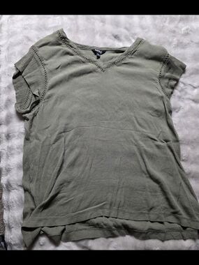 Buffalo David Bitton Olive Green Short Sleeve V-Neck Knit Tee- XL